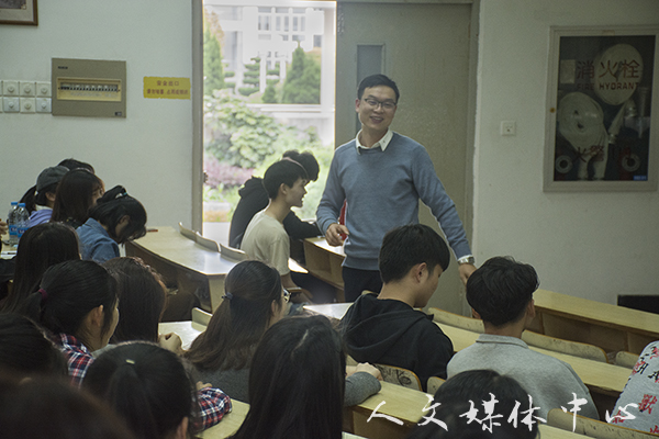 3044永利集团举行“揭秘传销，远离传销”知识讲座