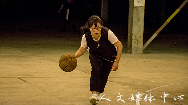 激情动感 盛世篮球 3044永利集团举办新老生篮球赛
