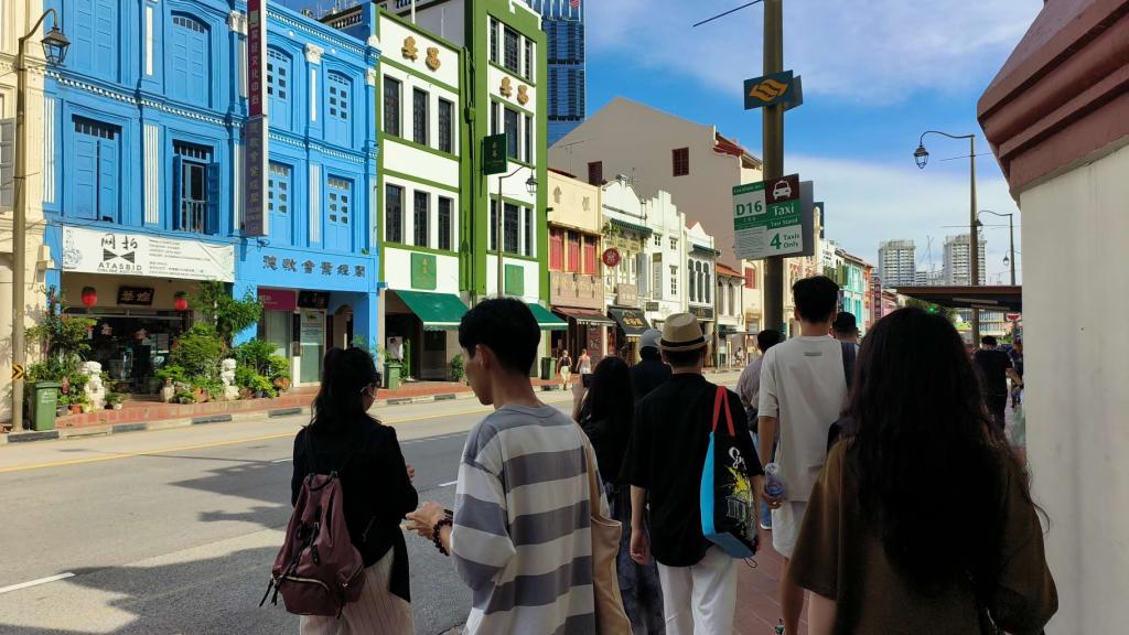 说明: ../Downloads/新加坡访学7天5.28-6.3照片收集1/访学照片/DWXE8251的副本.JPG